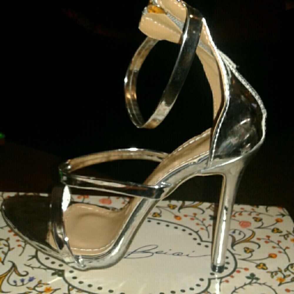 Silver metallic strappy zipper back stiletto heels